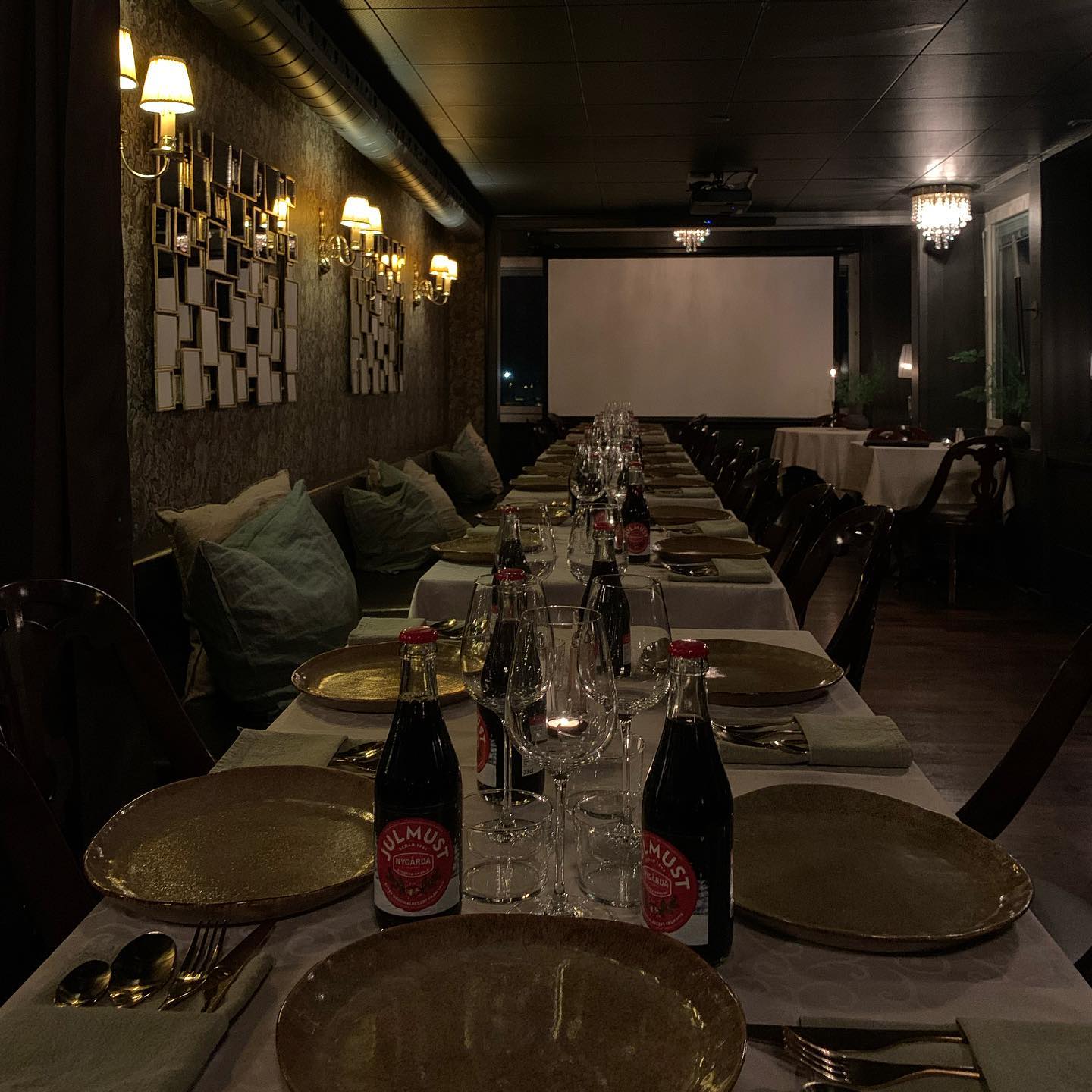 Dukat bord i Restaurang Victoria
